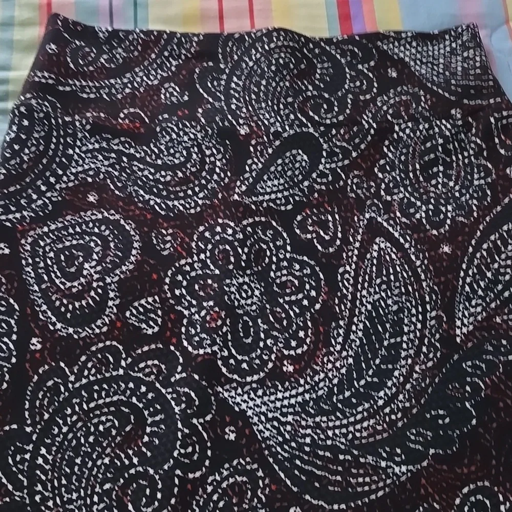 Two LuLaRoe Cassie skirts - Picture 3 of 15